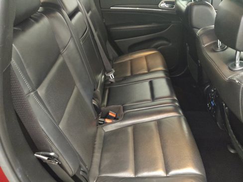 Used 2021 Jeep Grand Cherokee Limited w/ Luxury Group II image 19