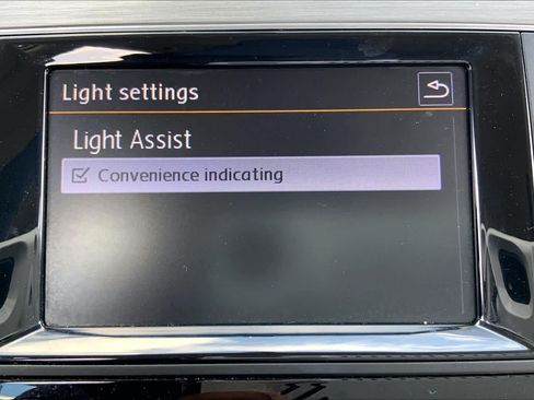 Used 2015 Volkswagen Golf S FWD image 34