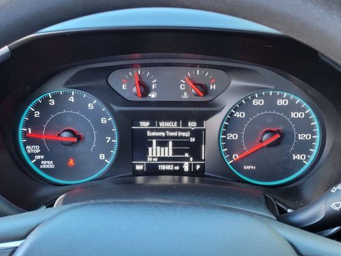 Used 2018 Chevrolet Equinox LT FWD image 10