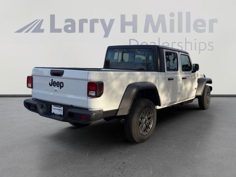 New 2026 Jeep Gladiator Sport image 5