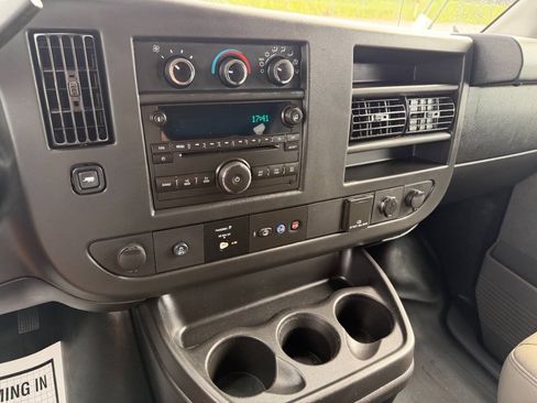Used 2016 Chevrolet Express 2500 LS RWD image 14
