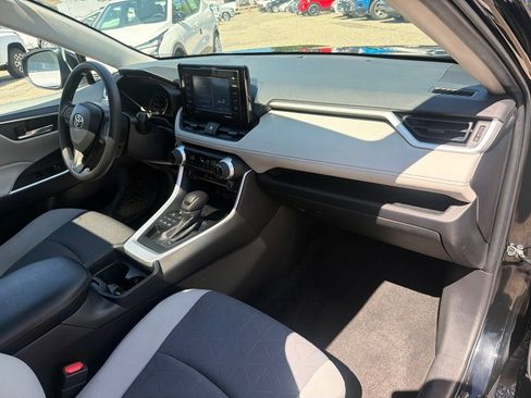 Used 2020 Toyota RAV4 XLE w/ Convenience Package AWD/4WD image 22