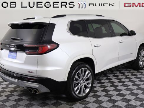 Certified 2025 GMC Acadia Denali w/ Super Cruise Package image 7