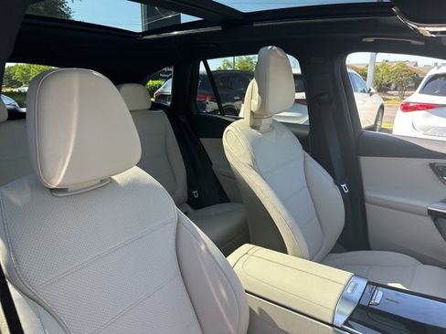 New 2026 Mercedes-Benz GLC 300 4MATIC image 31