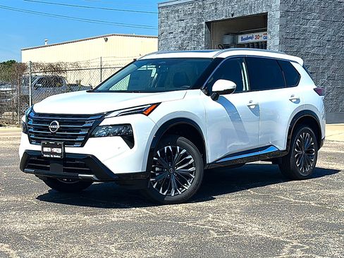 New 2026 Nissan Rogue Platinum AWD/4WD image 2