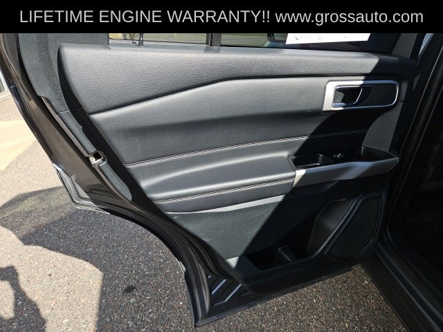 Used 2023 Ford Explorer XLT w/ Equipment Group 202A AWD/4WD image 30