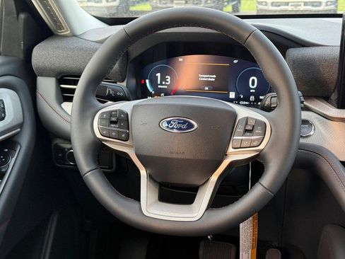New 2026 Ford Explorer Active image 8