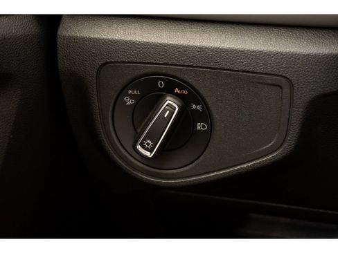 Used 2023 Volkswagen Atlas SE w/ Black Wheel Package FWD image 27