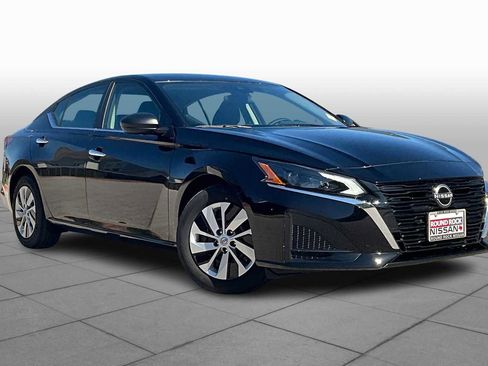 New 2025 Nissan Altima 2.5 S image 2