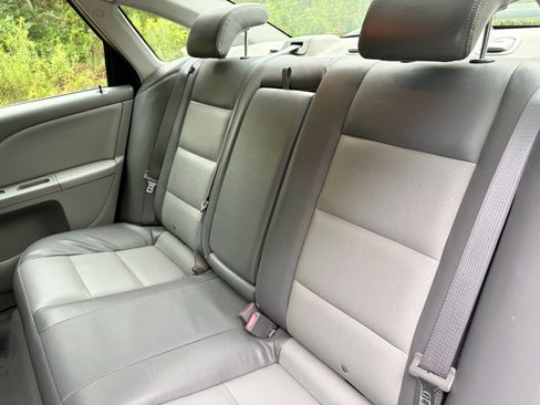 Used 2007 Mercury Montego Luxury FWD image 17