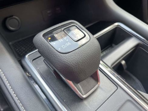 Used 2025 Nissan Pathfinder SV image 27