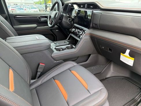 New 2026 GMC Sierra 2500 AT4 w/ AT4 Premium Plus Package AWD/4WD image 22