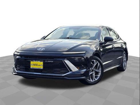 Used 2025 Hyundai Sonata SEL image 1