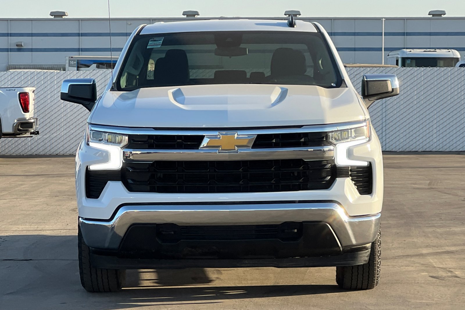 Used 2025 Chevrolet Silverado 1500 LT AWD/4WD image 10