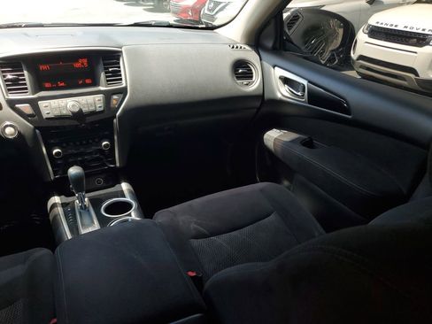 Used 2015 Nissan Pathfinder S FWD image 16
