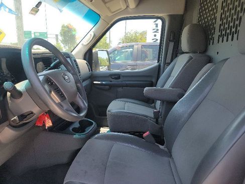Used 2019 Nissan NV 2500 S RWD image 2