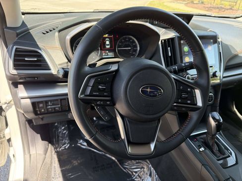 Used 2023 Subaru Crosstrek 2.5i Limited AWD/4WD image 18
