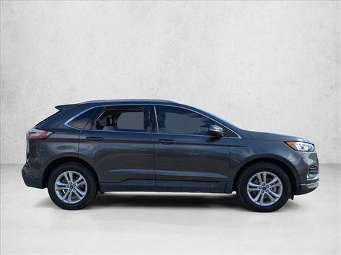 Used 2020 Ford Edge SEL w/ Convenience Package image 4