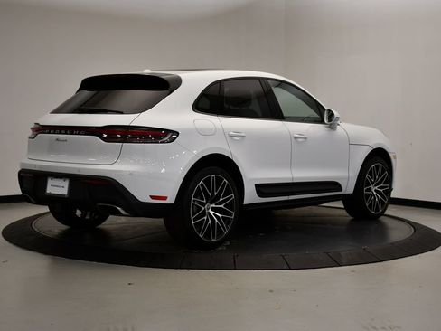 Certified 2026 Porsche Macan AWD/4WD image 7