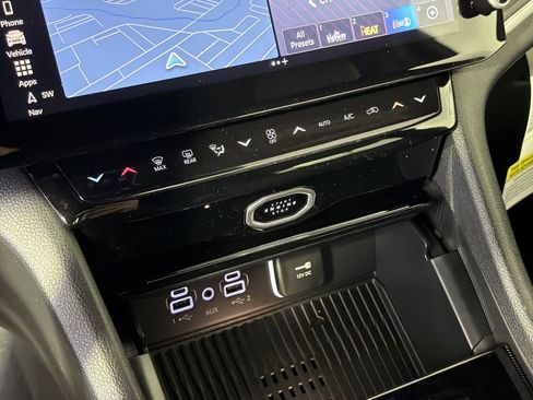 New 2026 Jeep Grand Cherokee Limited AWD/4WD image 22