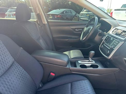 Used 2016 Nissan Altima 2.5 S w/ Power Driver Seat Package FWD image 23