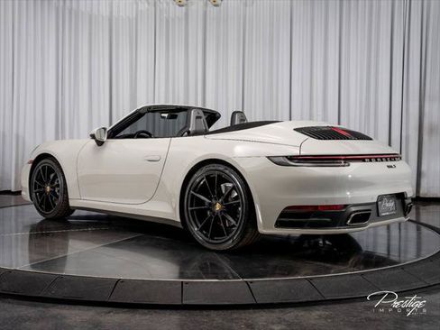 Used 2021 Porsche 911 Carrera 4 AWD/4WD image 13