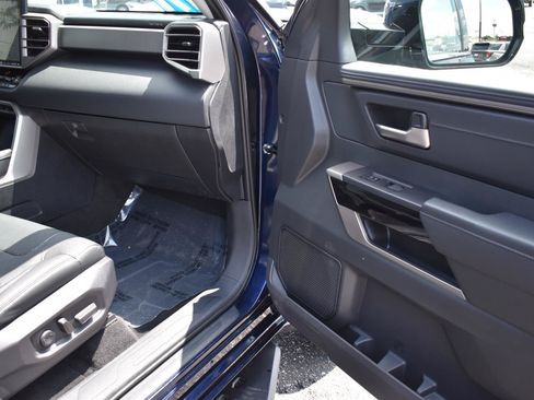 Used 2024 Toyota Tundra Limited AWD/4WD image 17