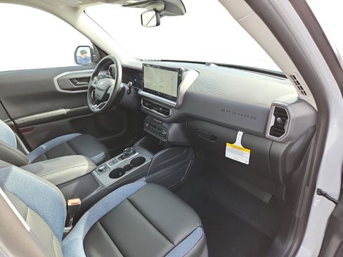 New 2025 Ford Bronco Sport Outer Banks AWD/4WD image 24