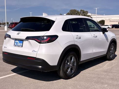 Certified 2026 Honda HR-V LX image 6