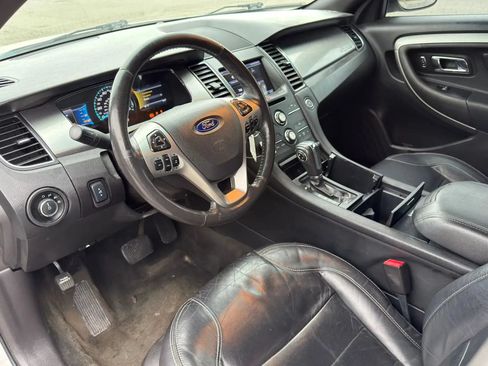 Used 2014 Ford Taurus SEL w/ Equipment Group 201A AWD/4WD image 17