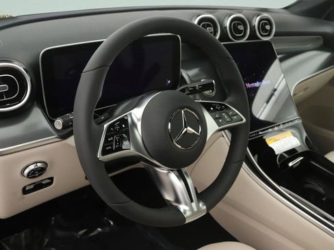 New 2026 Mercedes-Benz GLC 300 image 4