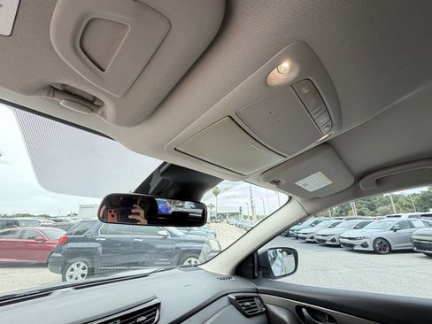 Used 2020 Nissan Rogue Sport S FWD image 30
