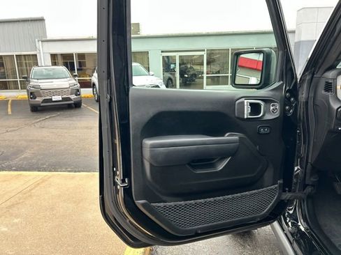 Used 2025 Jeep Wrangler Unlimited Sport S 4xe image 28