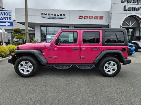 Used 2022 Jeep Wrangler Unlimited Sport AWD/4WD image 2