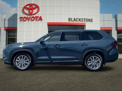 Certified 2026 Toyota Grand Highlander AWD image 6