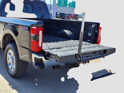 Used 2024 Ford F250 King Ranch w/ Chrome Package image 39