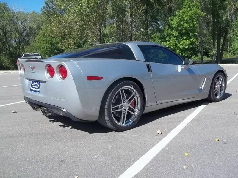 Used 2006 Chevrolet Corvette Coupe w/ Preferred Equipment Group RWD image 25