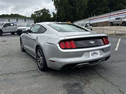 Used 2017 Ford Mustang Premium RWD image 7
