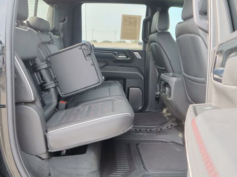 Used 2024 GMC Sierra 2500 AT4X image 51