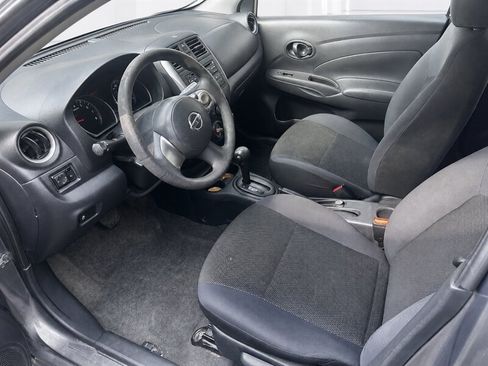 Used 2012 Nissan Versa SV FWD image 7