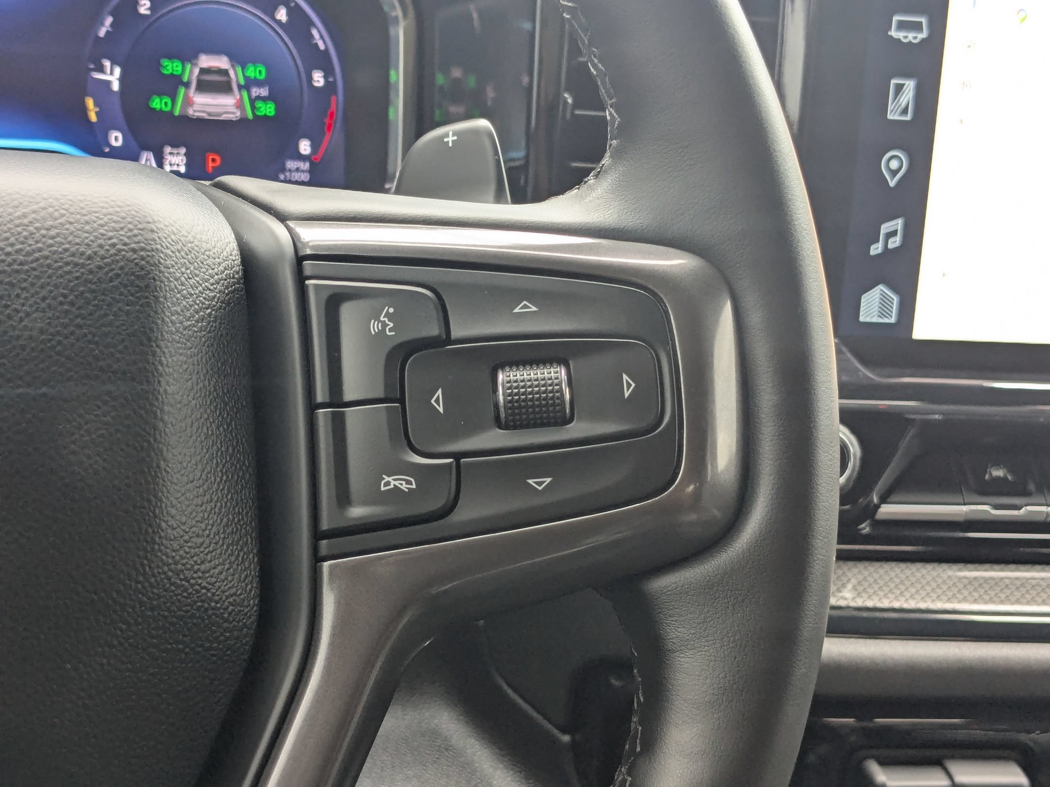 Used 2024 Chevrolet Silverado 1500 ZR2 w/ Technology Package AWD/4WD image 23
