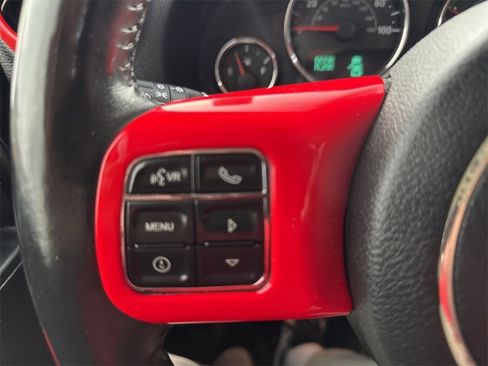 Used 2018 Jeep Wrangler Unlimited Sport w/ Connectivity Group image 15