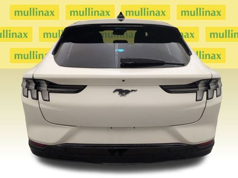 Used 2025 Ford Mustang Mach-E Premium w/ Sport Appearance Package image 31