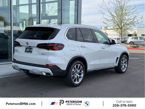 New 2026 BMW X5 xDrive40i AWD/4WD image 5
