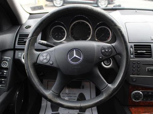 Used 2011 Mercedes-Benz C 300 4MATIC Sedan image 15