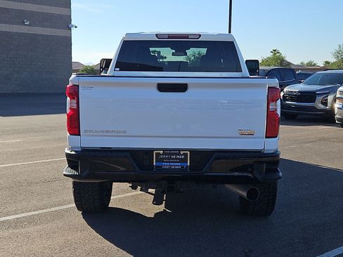 Used 2024 Chevrolet Silverado 2500 Custom w/ Custom Value Package AWD/4WD image 4