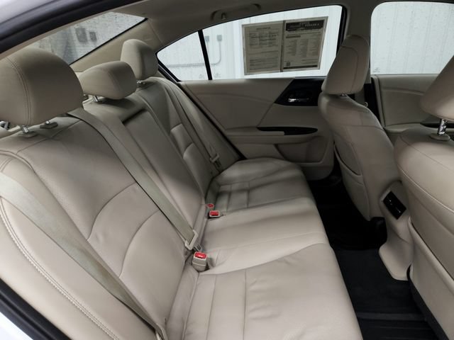 Used 2017 Honda Accord EX-L image 27
