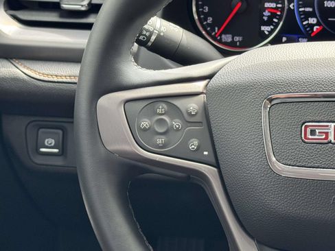 Used 2023 GMC Acadia AT4 w/ Technology Package AWD/4WD image 23
