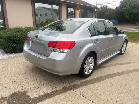 Used 2013 Subaru Legacy 2.5i Limited image 2