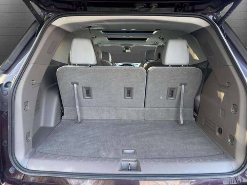 Used 2018 Chevrolet Traverse Premier image 18